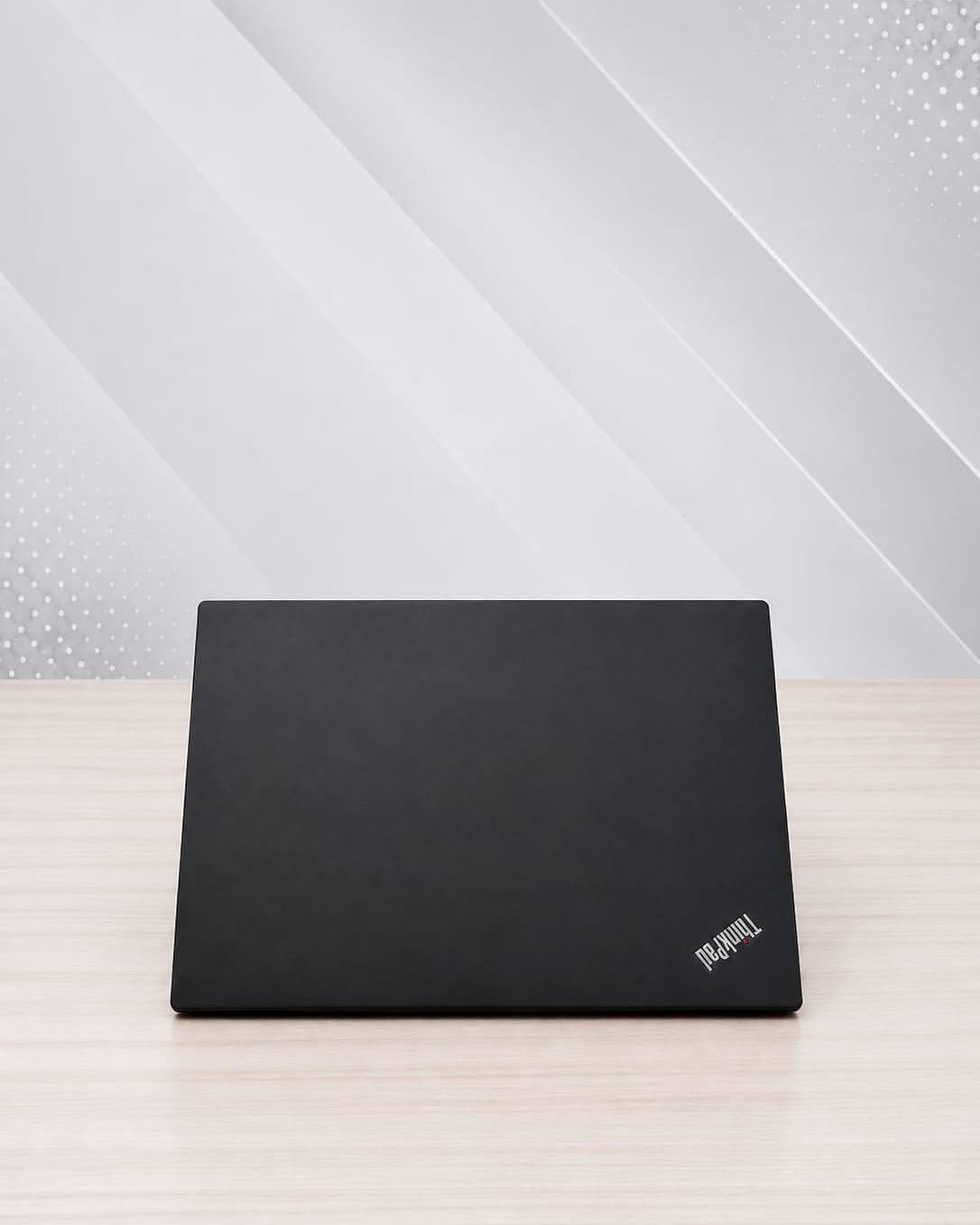 Lenovo ThinkPad X390 i5 Gen 8- 8265U 4