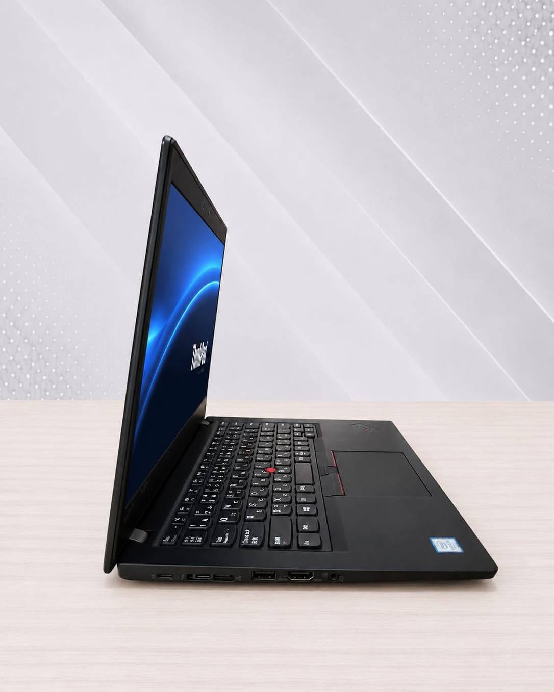 Lenovo ThinkPad X390 i5 Gen 8- 8265U 3